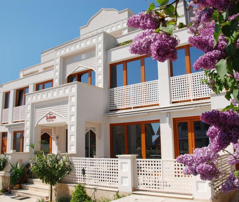 Готель Amira Boutique Hotel Heviz Wellness & SPA 3*
