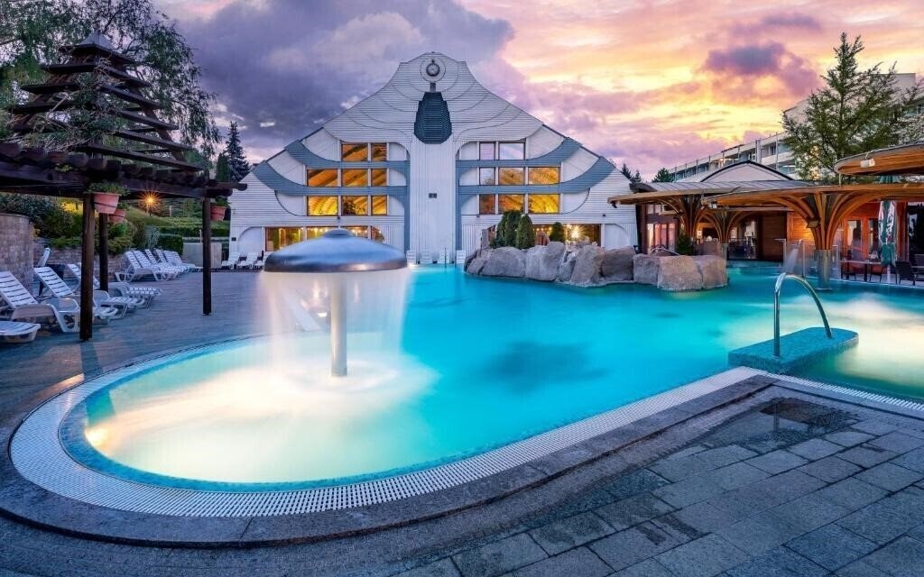 Отель Carbona Naturmed Hotel 4*