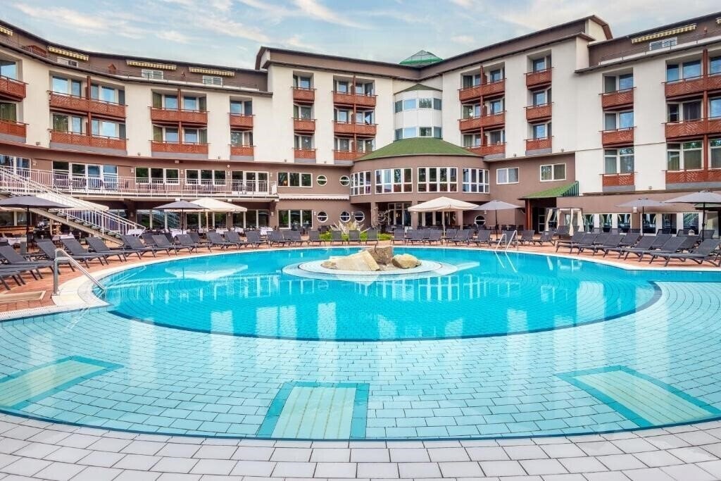 Фото Lotus Therme Hotel & SPA 5*