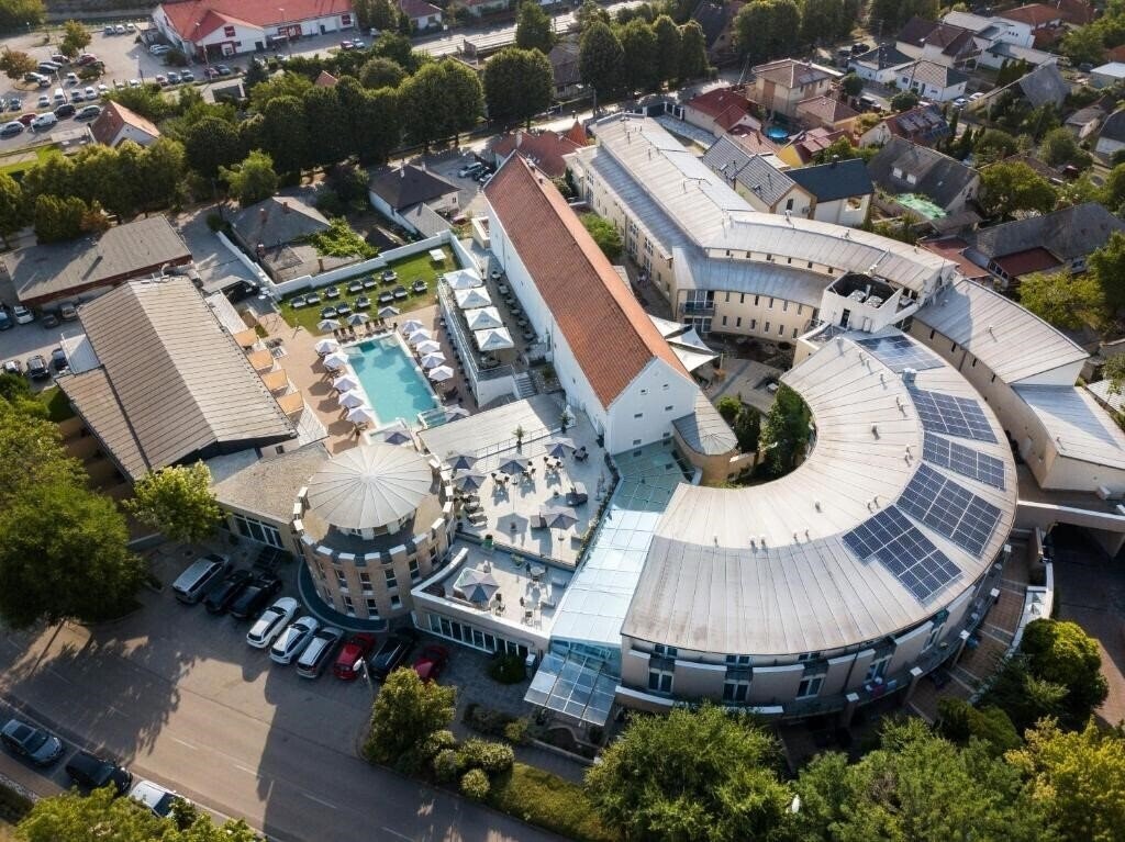Изображение Ce Plaza Hotel 4*