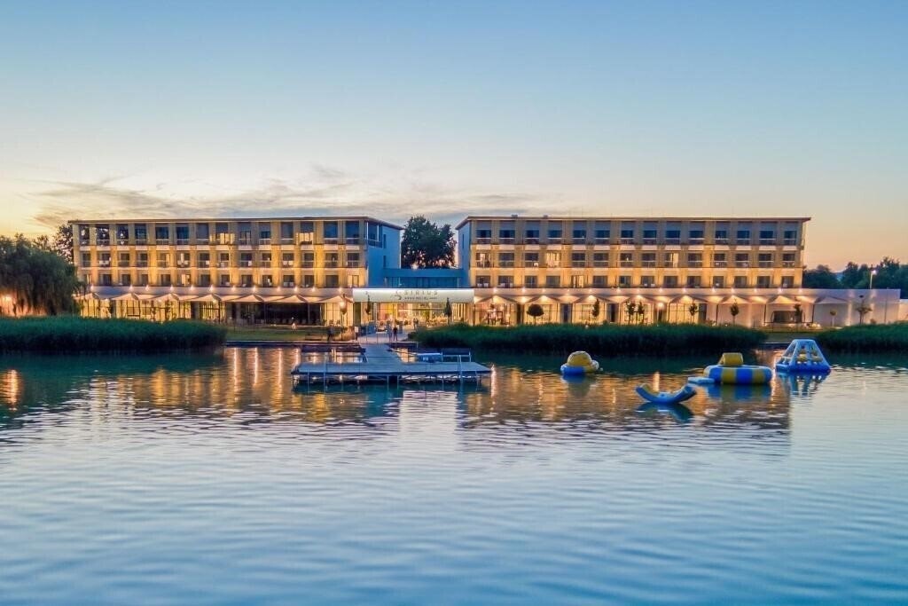 Отель Sirius Hotel 4*