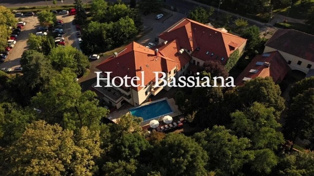 Отель Bassiana Hotel 4*