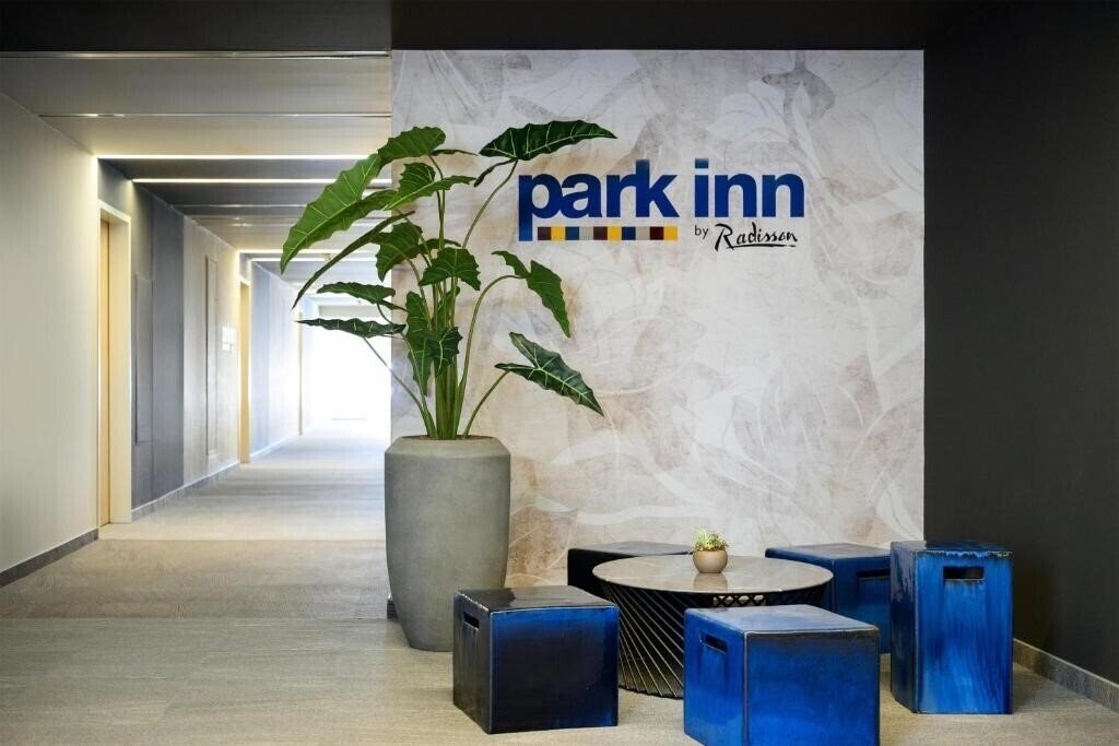 Фото Park Inn By Radisson Sarvar 4*