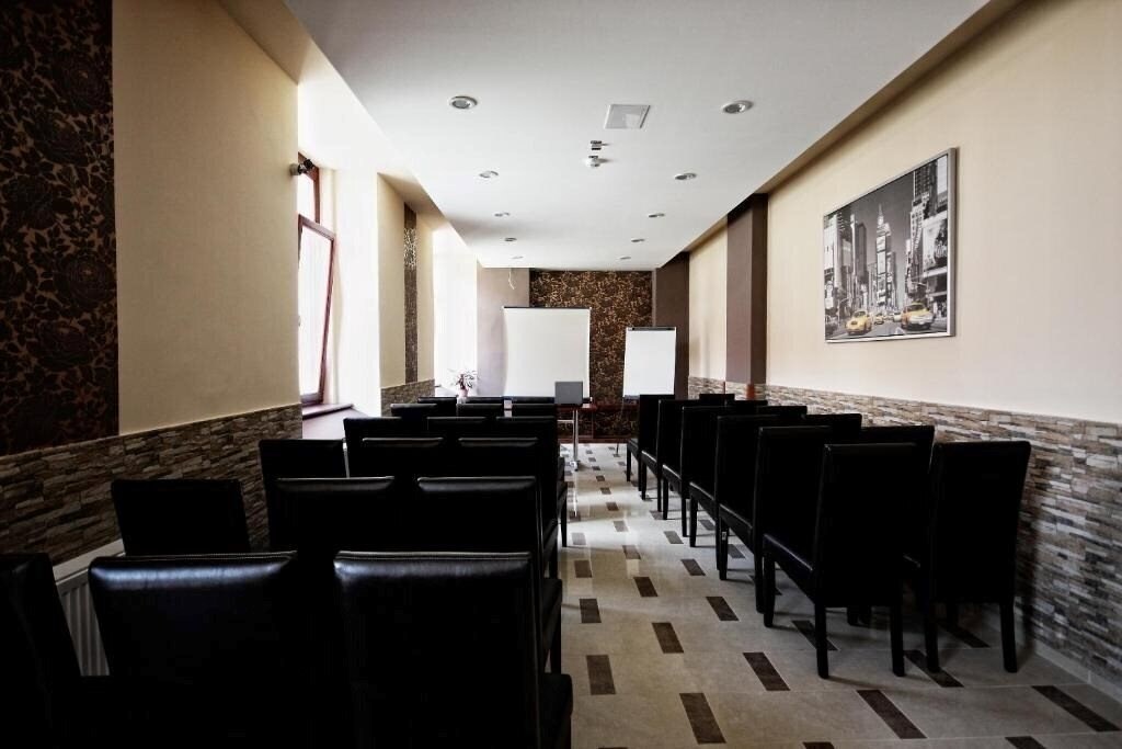 Фотографія Hotel Viktoria Sarvar 3*