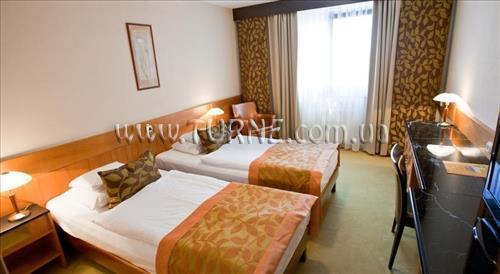 Готель Sopron Hotel 4*