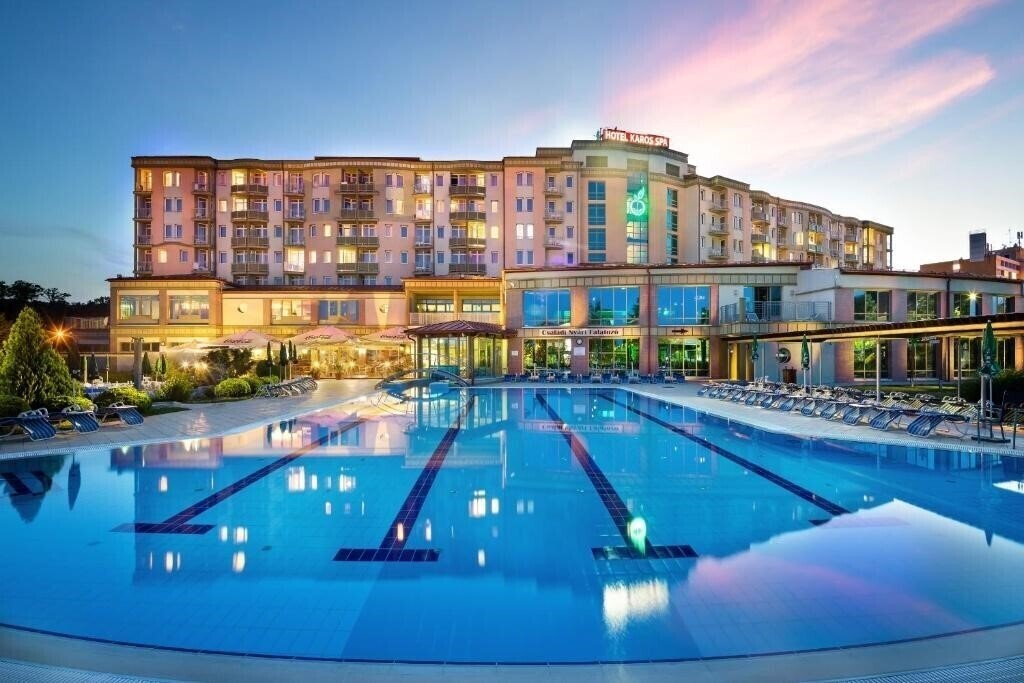 Отель Karos Spa 4*