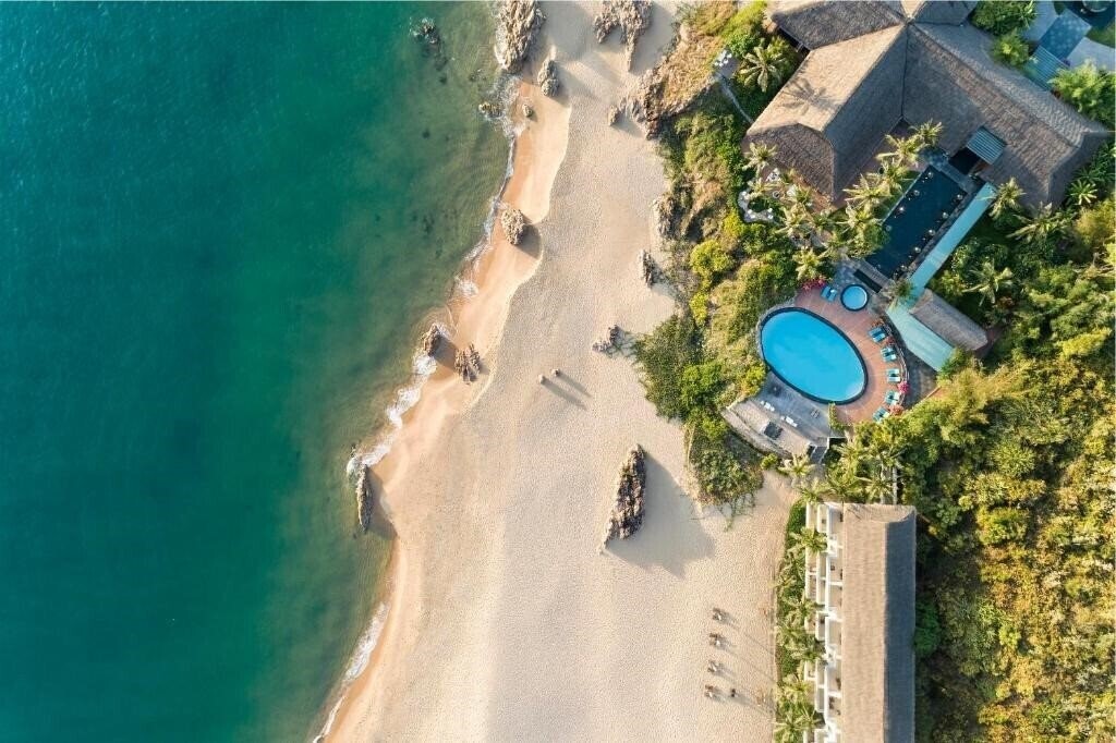 Готель Avani Quy Nhon Resort 4*