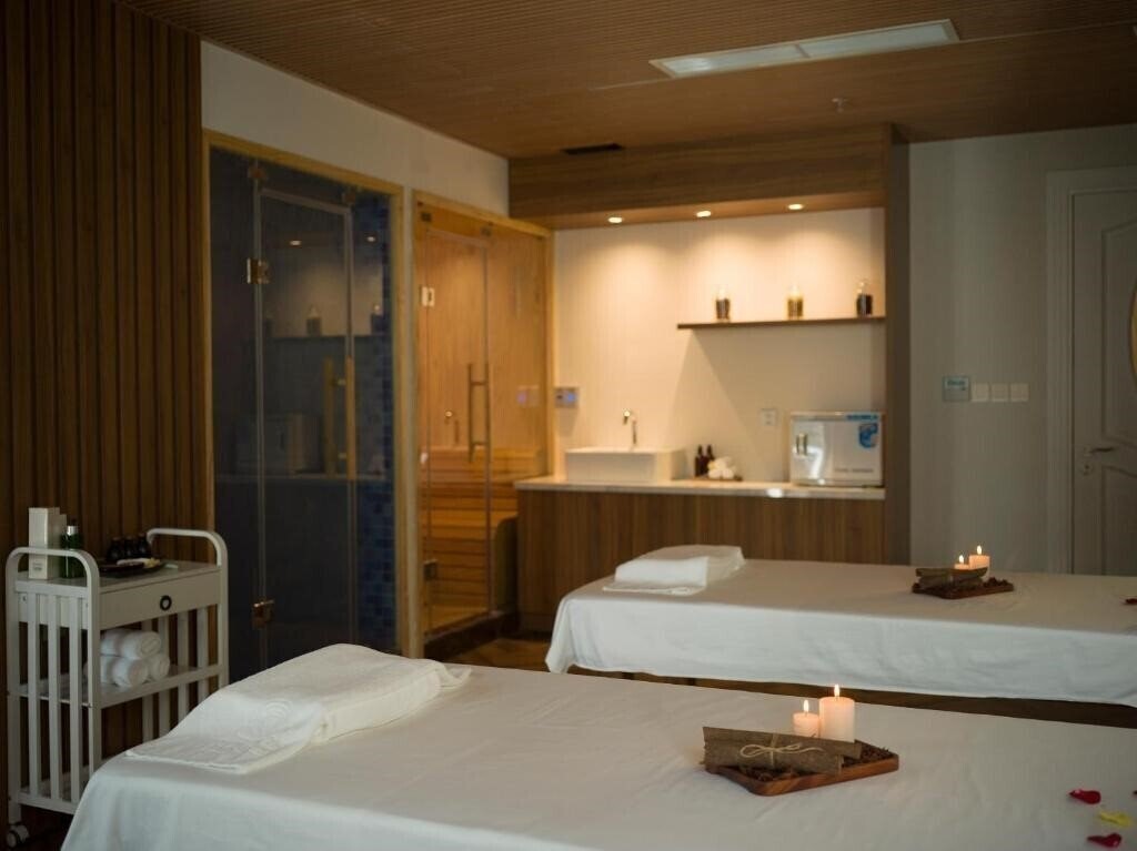 Фото MerPerle Dalat Hotel 5*