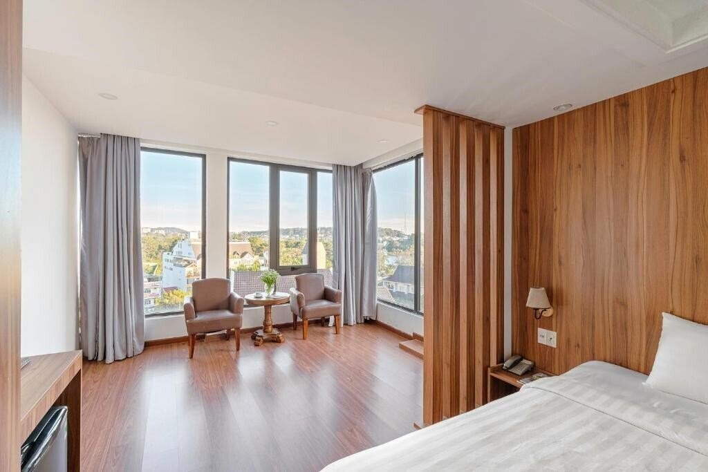 Картинка River Park Hotel Dalat 3*