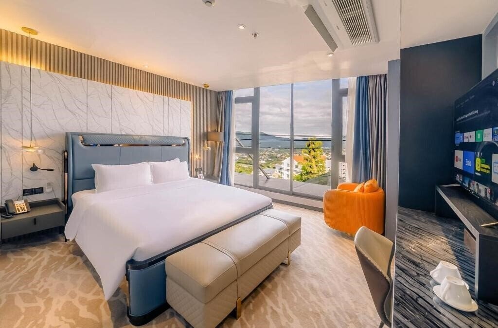 Готель New Century Hotel Dalat 3*