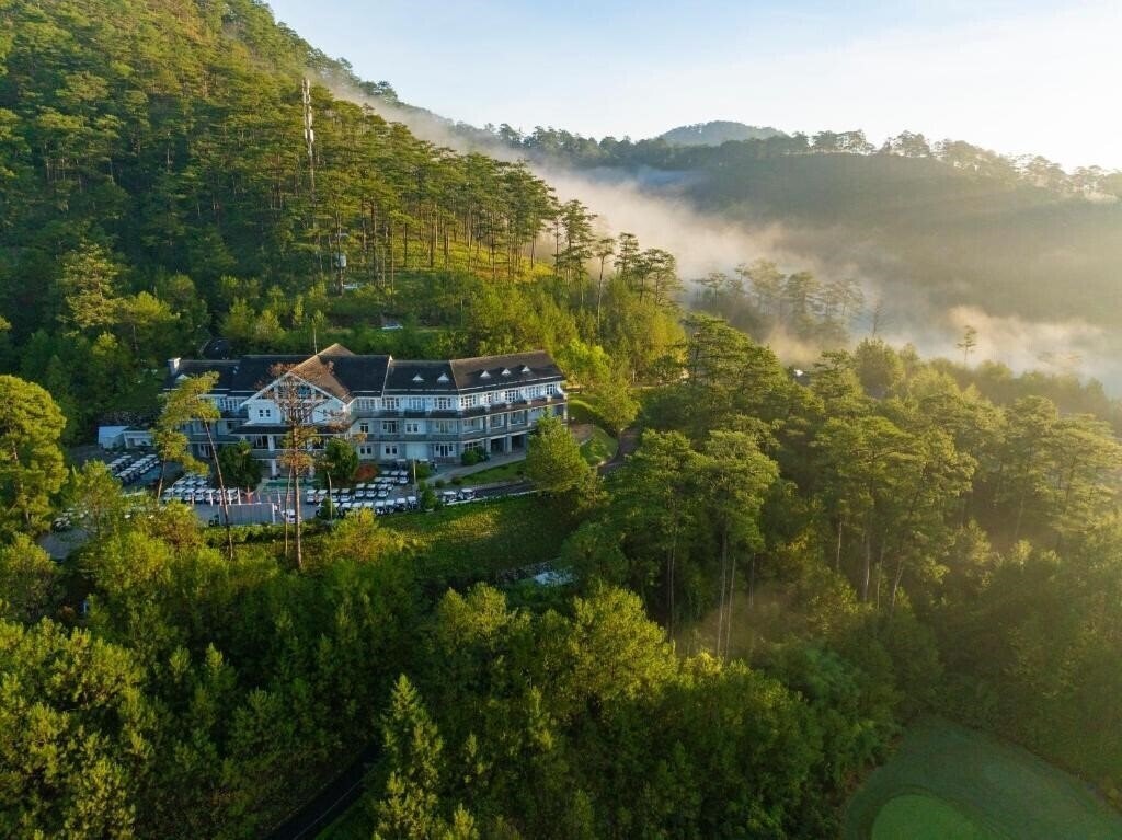 Фотография Swiss Belresort Tuyen Lam 4*