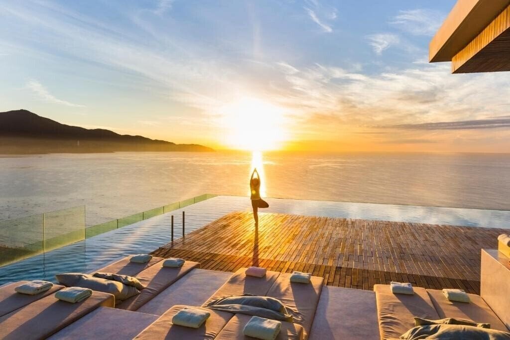 Фото A La Carte Da Nang Beach 4*