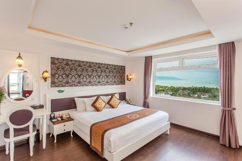 Отель Sea Phoenix 3*