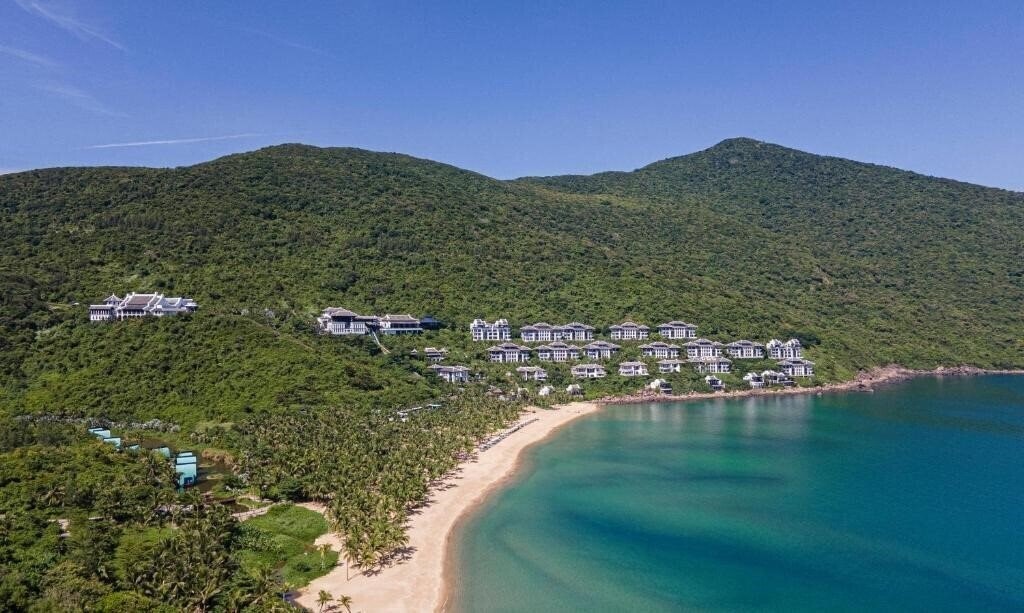 Отель Intercontinental Danang Sun Peninsula Resort 5*