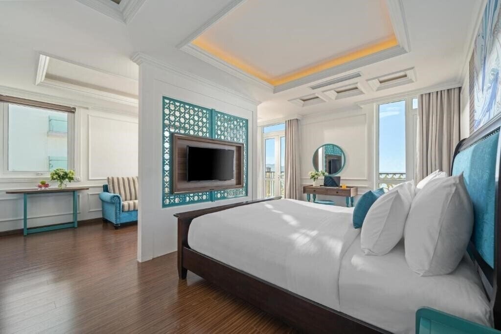 Изображение Paracel Beach Hotel 4*