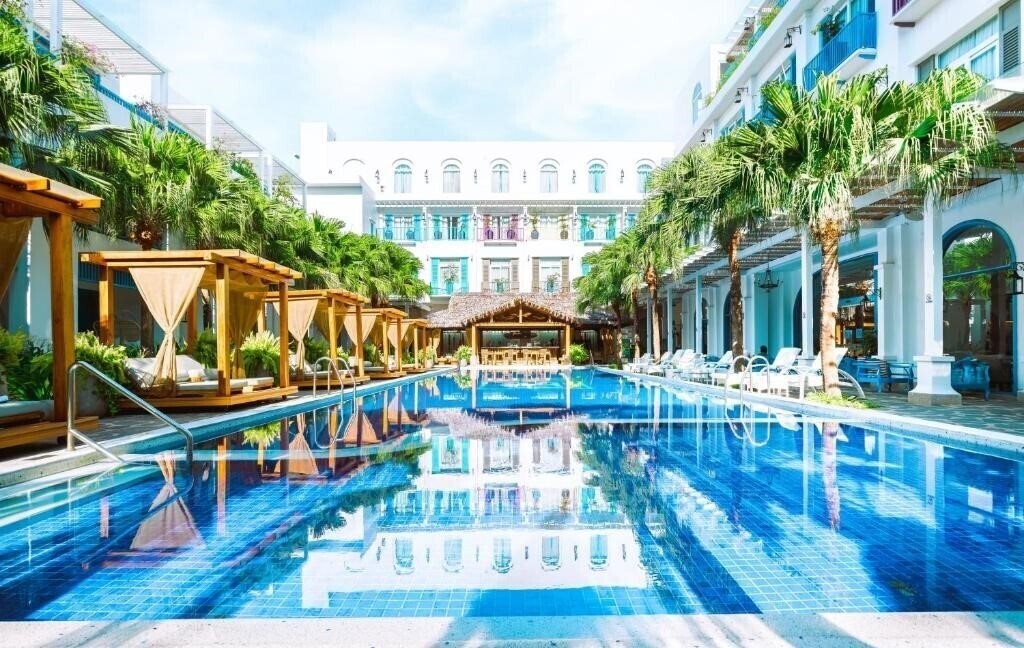 Готель Risemount Resort Danang 4*