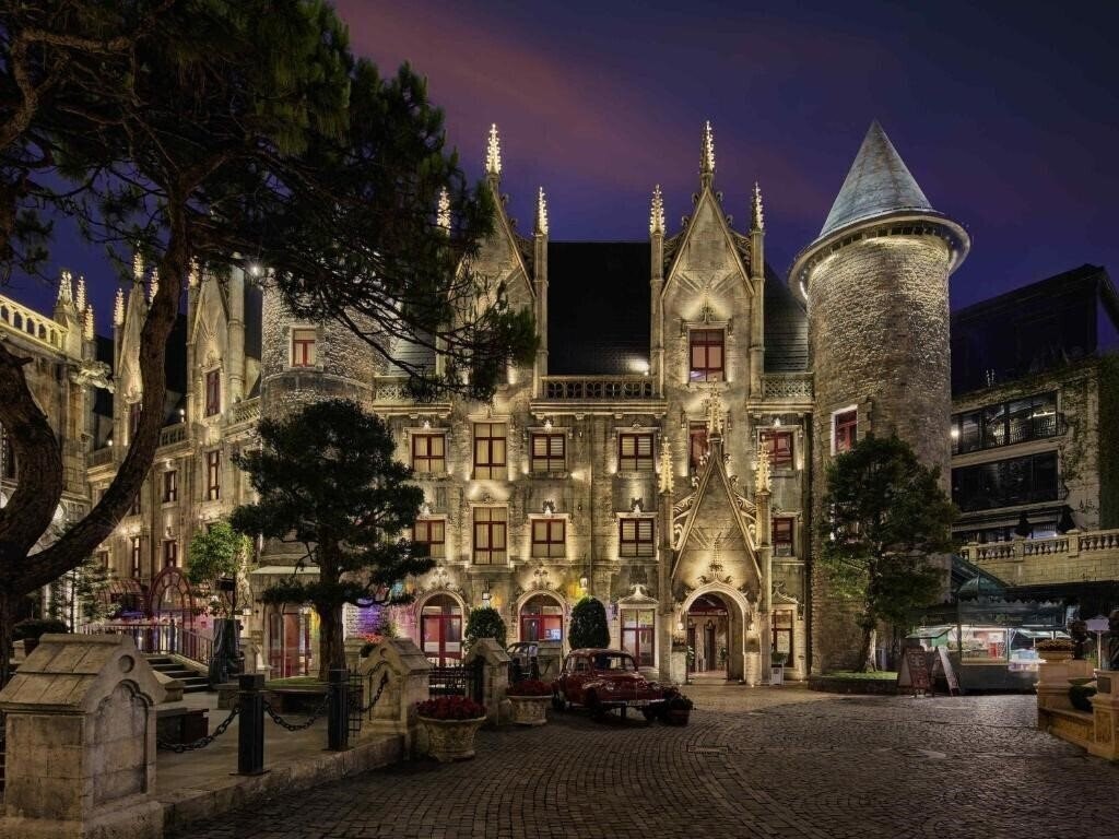 Готель Mercure Danang French Village Bana Hills (ex. Mercure Bana Hills) 4*