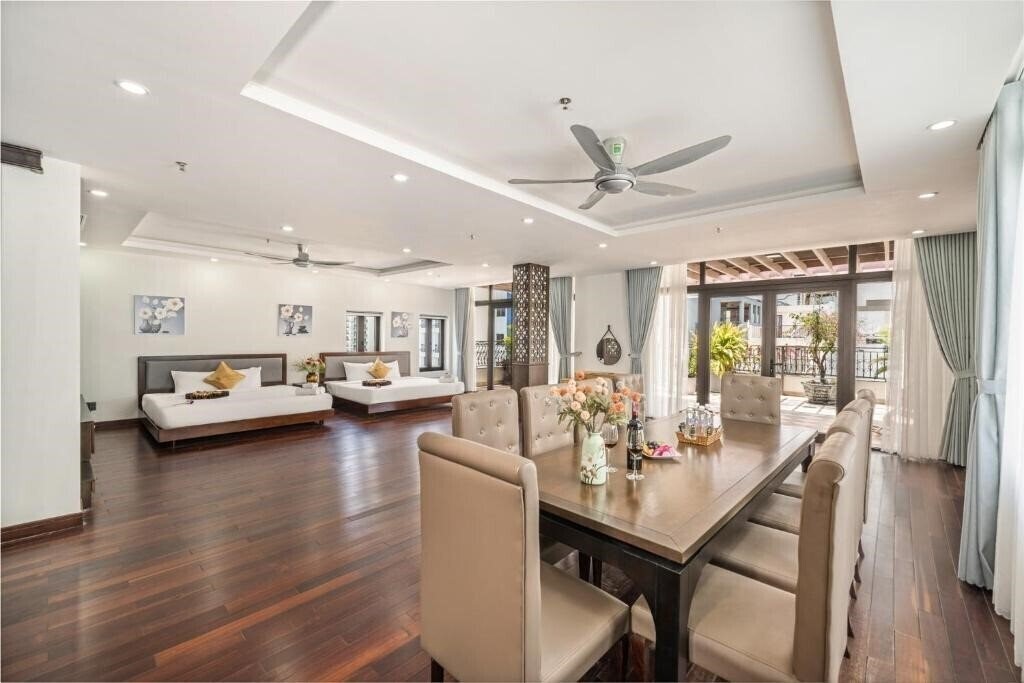 Фото Palazzo Hotel & Apartment Danang 3*