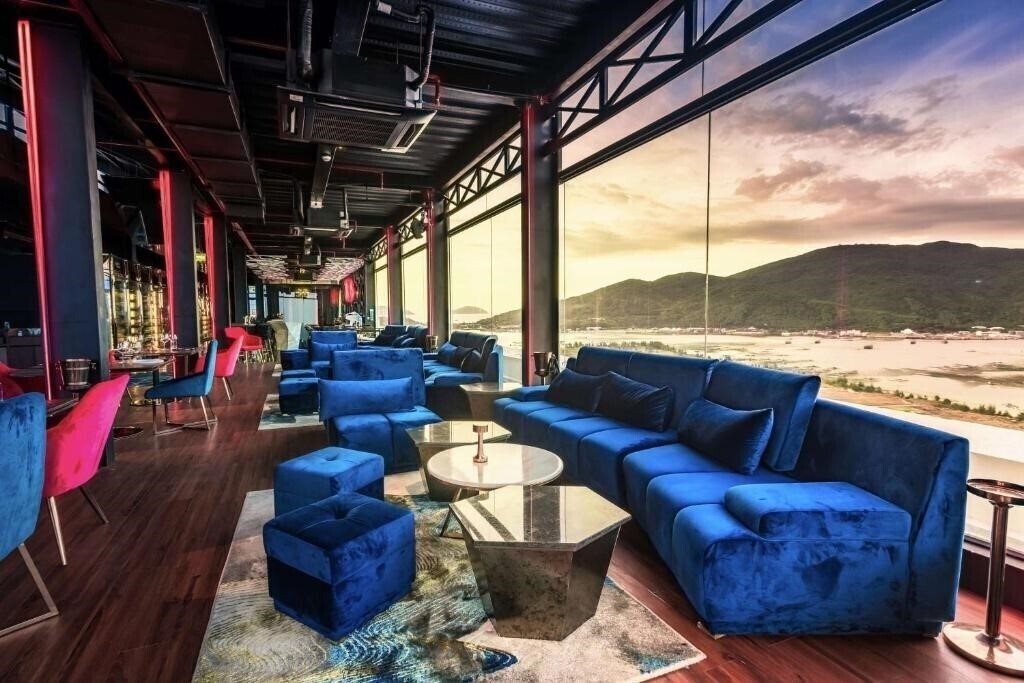 Фотография Wyndham Danang Golden Bay Hotel 4*