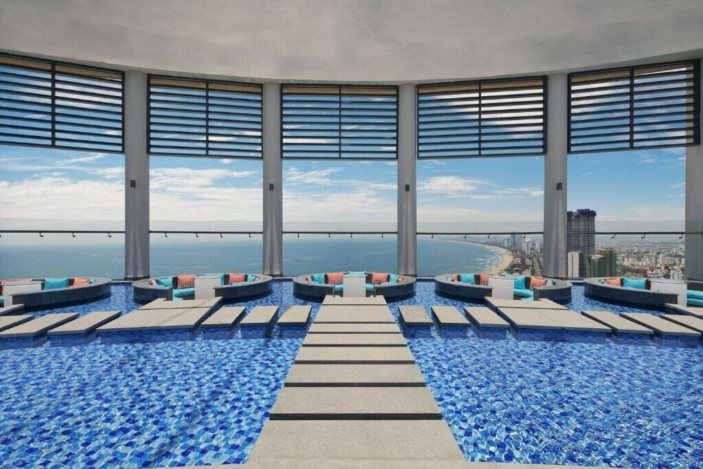 Готель Four Points By Sheraton Da Nang 5*