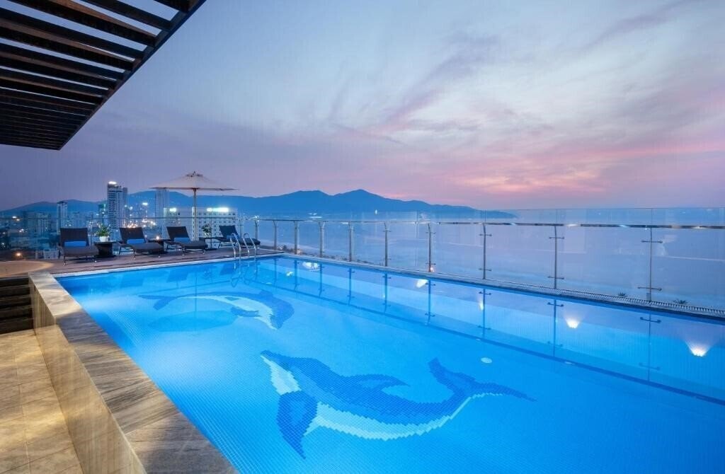 Готель Sunny Ocean Hotel & SPA 4*