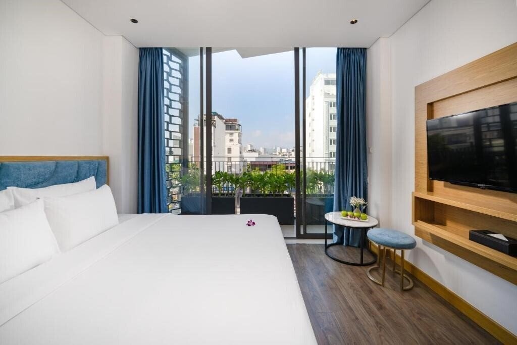Фотографія San Marino Boutique Da Nang 4*