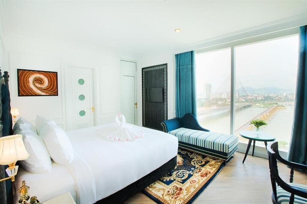 Фото Fivitel Danang Hotel 4*