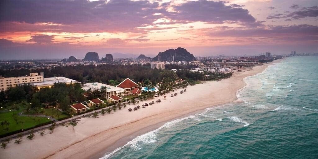 Готель Centara Sandy Beach Resort Danang 4*