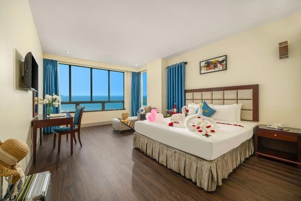 Готель Seafront Hotel Danang 3*