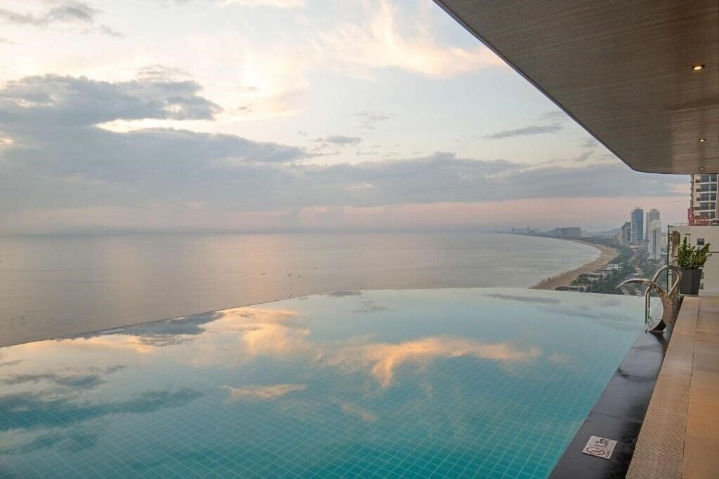 Фотографія Radisson Hotel Danang 5*