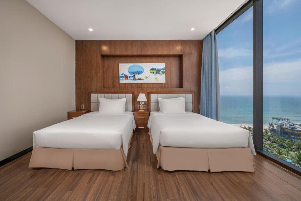 Картинка Yarra Ocean Suites Danang 4*