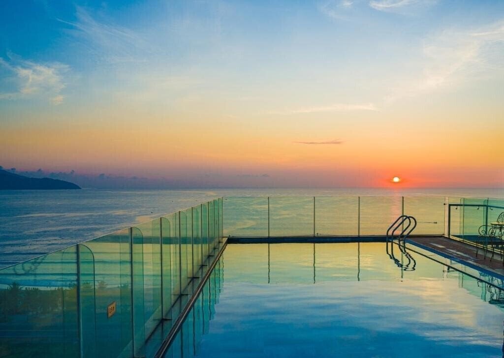 Готель Alani Hotel & SPA 4*