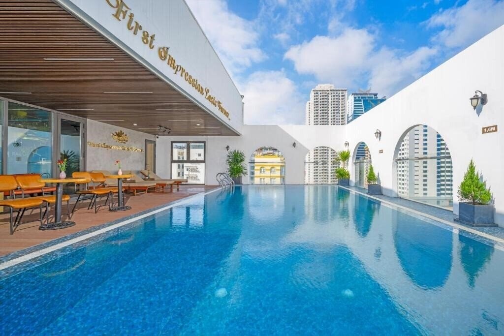 Готель Golden Lotus Hotel Da Nang (ex. Golden Lotus Danang) 4*