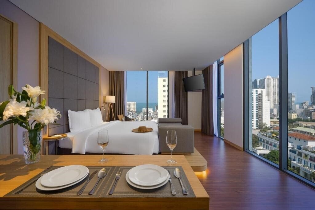 Фото Estrella Hotel 4*