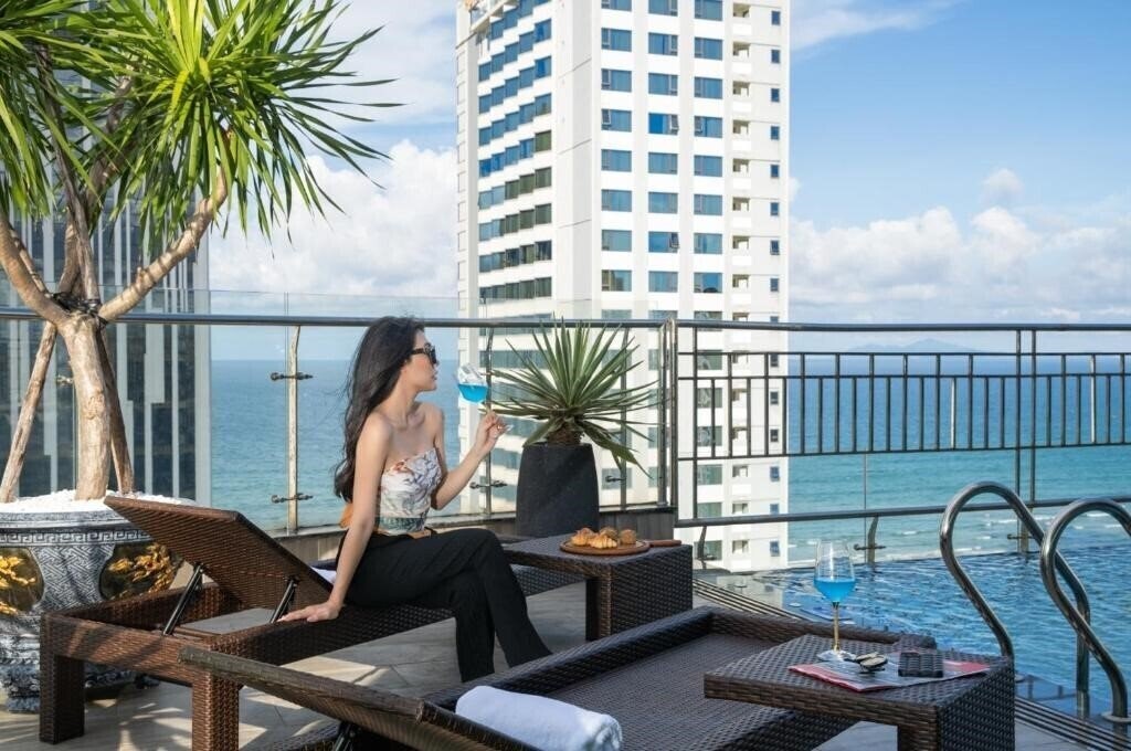 Картинка Delicate Beach Hotel 3*