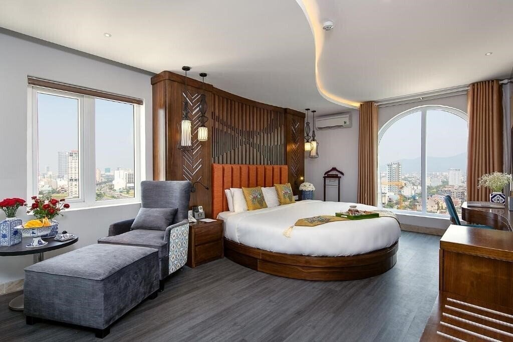 Отель Tgt Da Nang Beach Hotel 4*