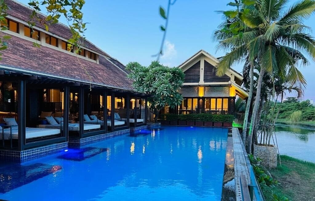 Готель The Blossom Resort Island Da Nang 5*