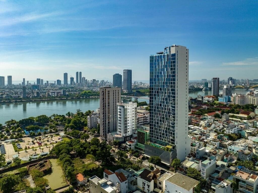Готель Crowne Plaza Danang City Centre 5*