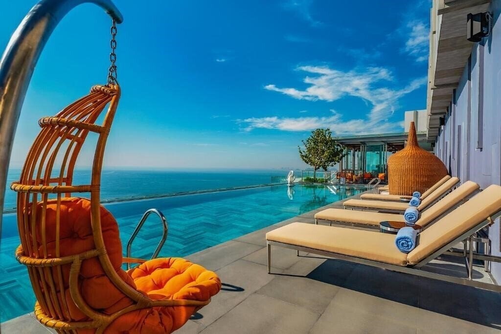 Готель Le Sands Oceanfront Hotel 4*