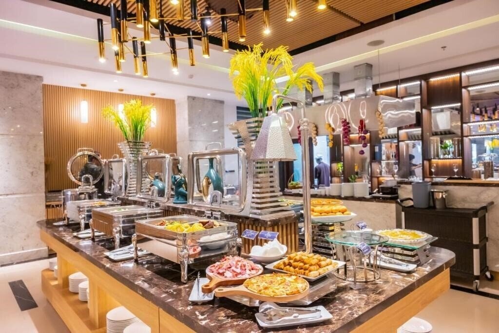 Фотография Canvas Danang Beach Hotel 4*