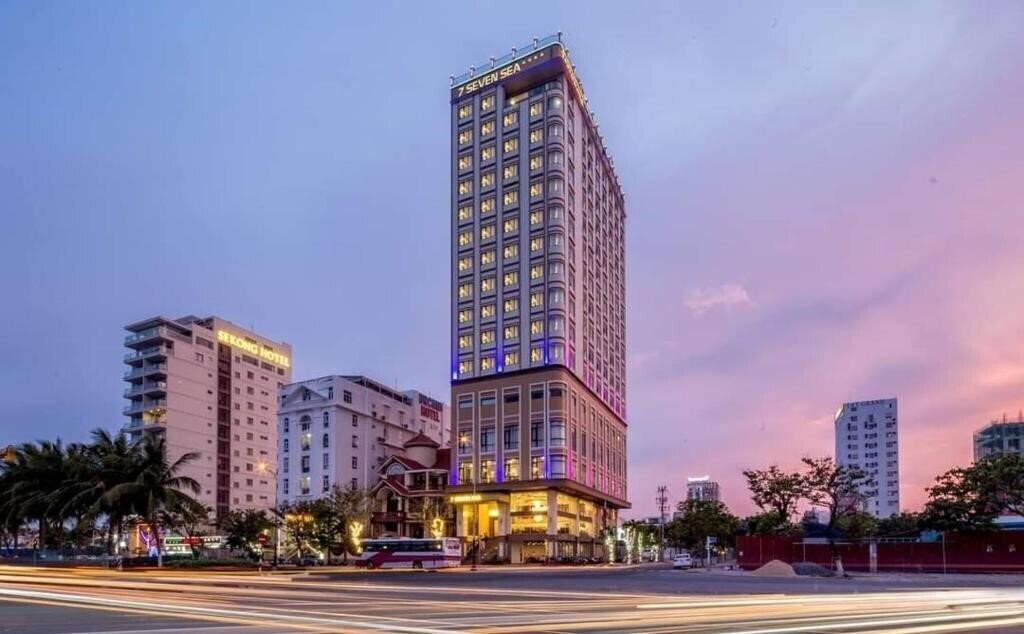 Готель Seven Sea Hotel 4*