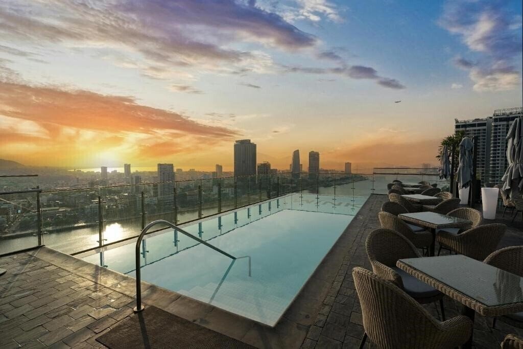Фотографія Wink Danang Riverside, Unscripted by Hyatt 5*