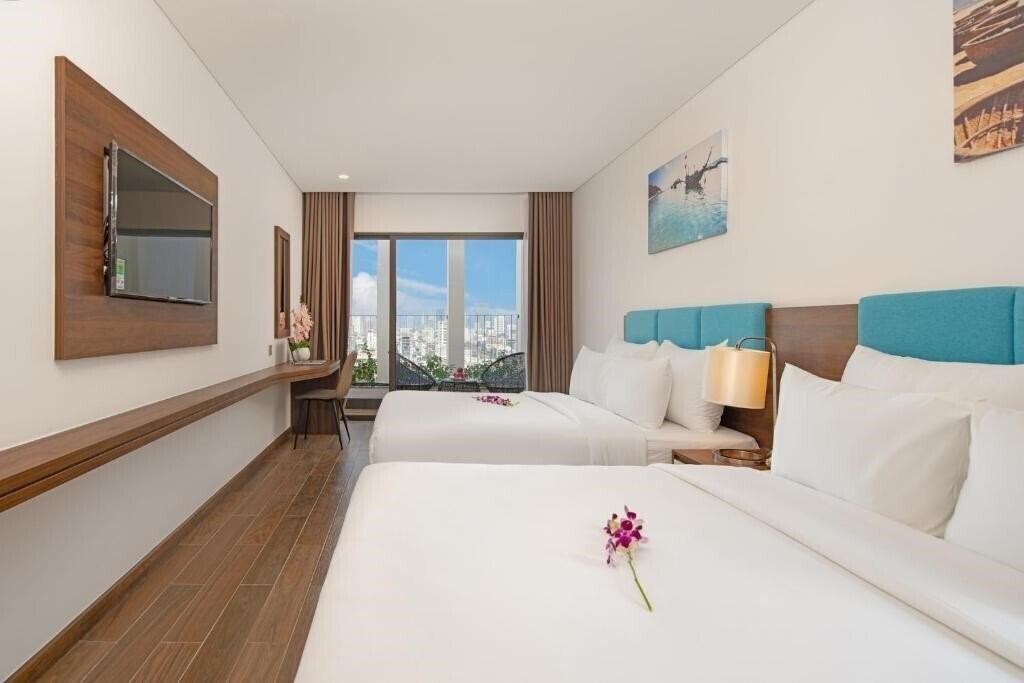 Фото Gold Plaza Hotel 4*