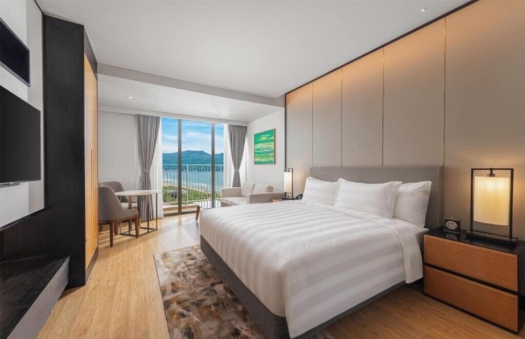 Фото Wyndham Soleil Danang Hotel 5*