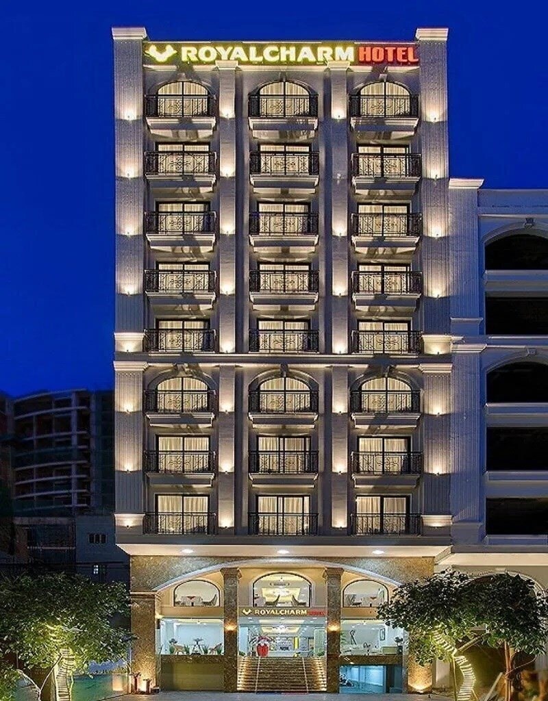 Отель Royal Charm Hotel 3*