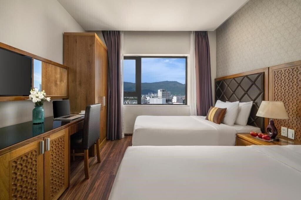 Фотографія Bliss Luxury Hotel Danang 4*