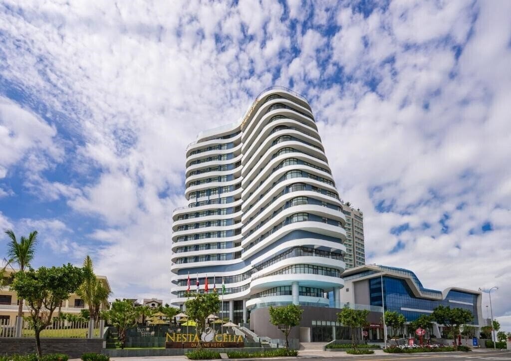 Готель Nesta Celia Danang Hotel 5*
