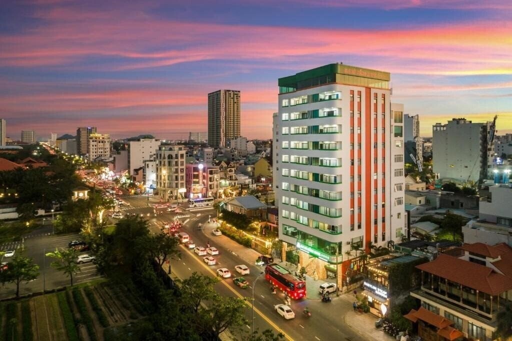 Готель ELC Da Nang Hotel (ex. Da Nang Hotel & SPA, ELC Hotel) 4*