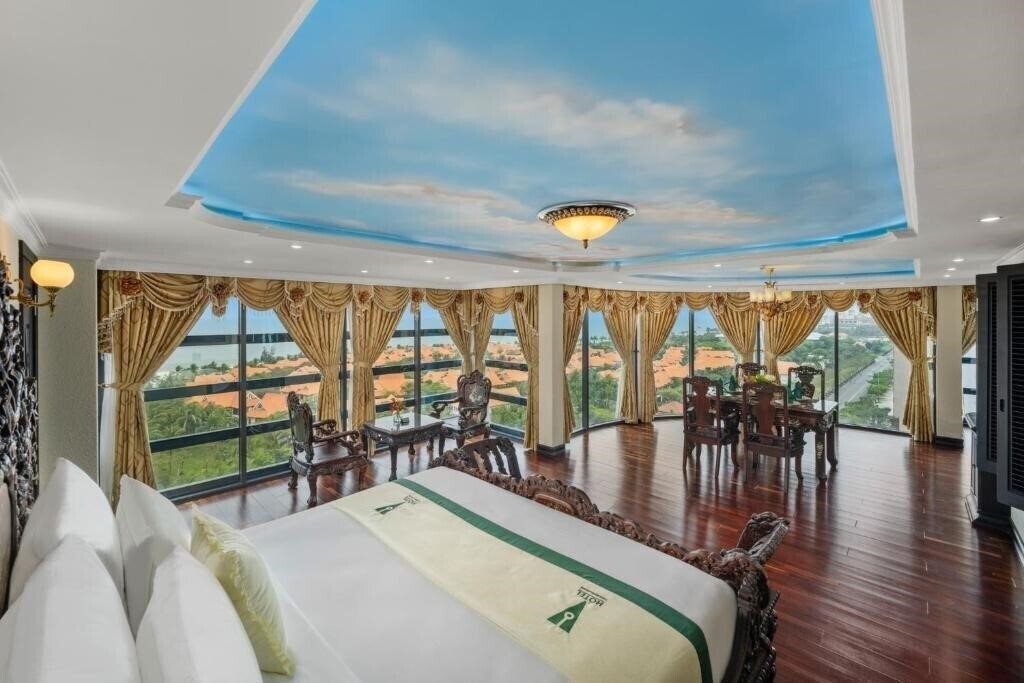 Изображение V Hotel Danang Beach 4*