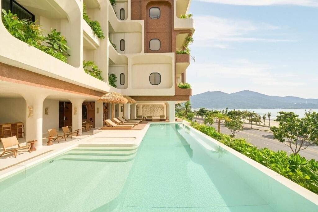 Отель Chavana Hotel Da Nang 4*